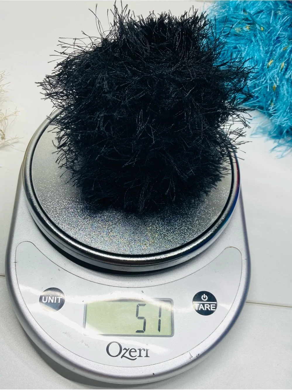 394 g / 13.4 oz Untagged Fun Fur Multicolor Eyelash Yarn Bundle